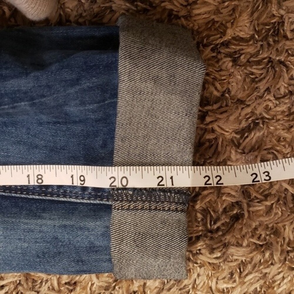 White House Black Market Cropped Acid Wash Jeans Size 2 - Picture 6 of 6